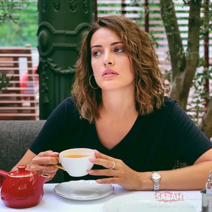 Acı haberle yıkıldı! Oyuncu İrem Sak’ın hekim babası hayatını kaybetti