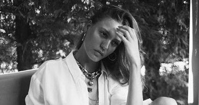 Serenay Sarıkaya son paylaşımıyla ünlüleri mest etti! Serenay Sarıkaya’ya o ünlü isimden offf mesajı!