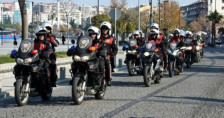 Çanakkale’de motosikletli polis timleri göreve başladı