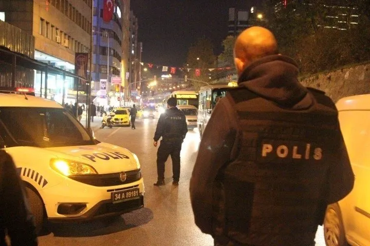 İstanbul’da 5 bin polisle ’Yeditepe Huzur’ uygulaması düzenlendi .