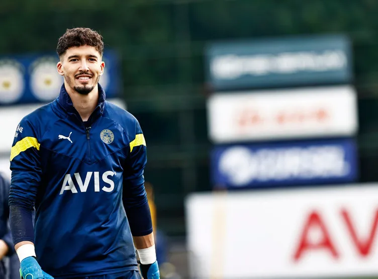 Son dakika transfer haberi: Galatasaray istedi Fenerbahçe devreye girdi! Yıldız oyuncu Süper Lig’e...