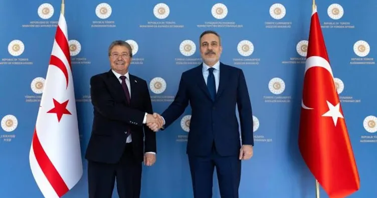 KKTC Başbakanı Üstel’den Dışişleri Bakanı Fidan’a teşekkür