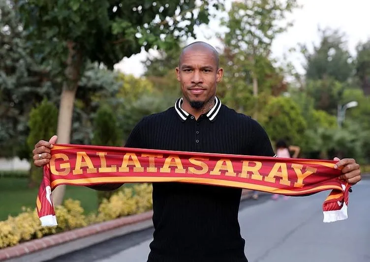 De Jong: Küçüklüğümde Galatasaray ile büyüdüm