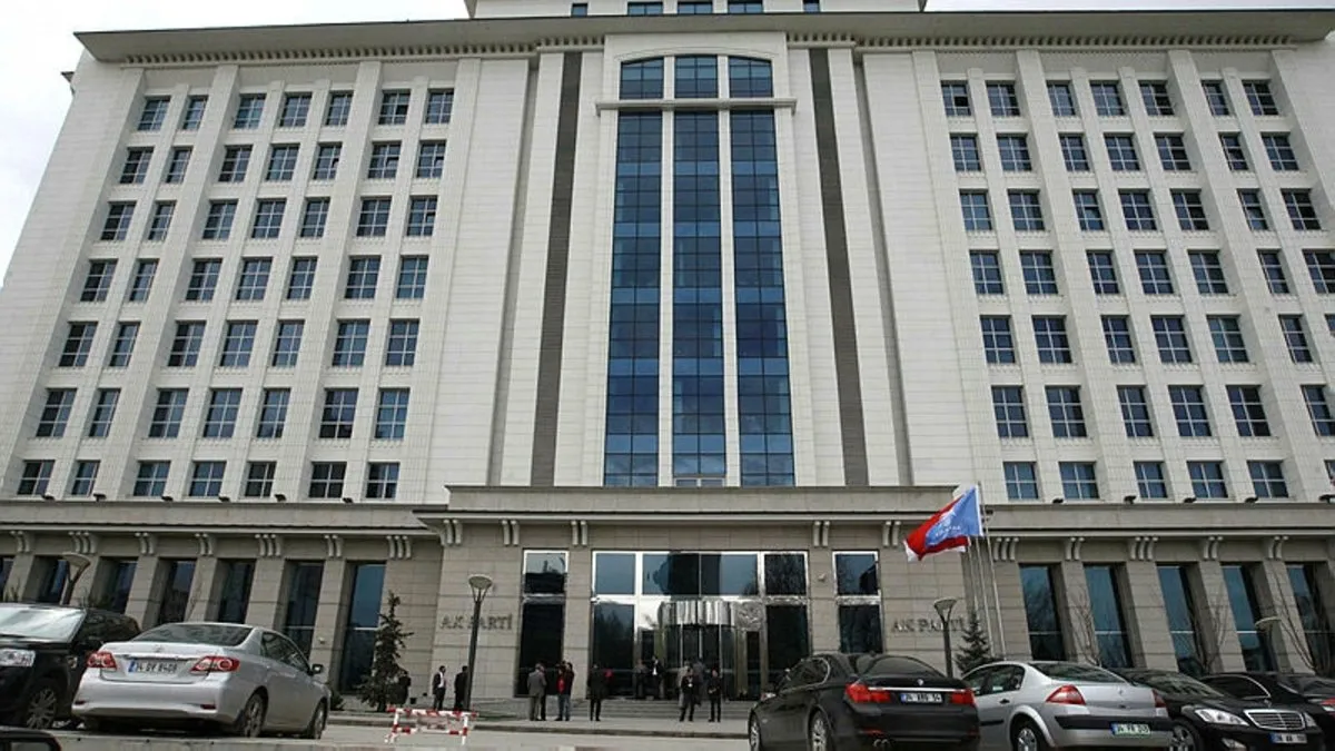 AK Parti’den vekillere iki önemli çağrı: 15 Ağustos’ta tüm vekiller BMM Genel Kurulu’nda hazır bulunmalı AK Parti’den vekillere iki önemli çağrı: 15 Ağustos’ta tüm vekiller BMM Genel Kurulu’nda hazır bulunmalı