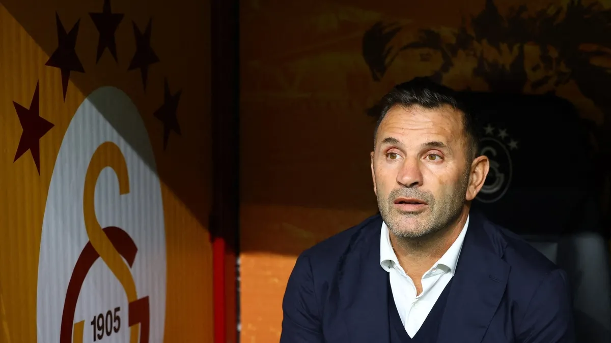 Galatasaray’da Okan Buruk’tan ilk 11’de tek değişiklik!