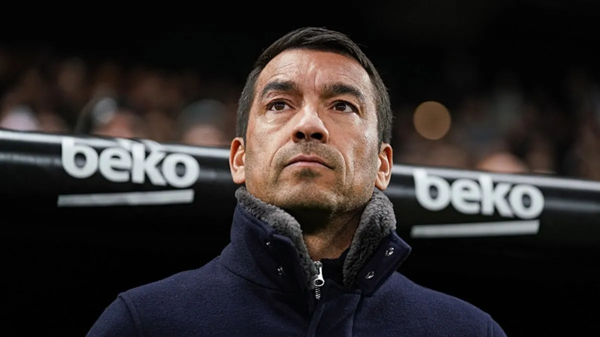 Giovanni van Bronckhorst, yerli oyuncuları tercih etmiyor