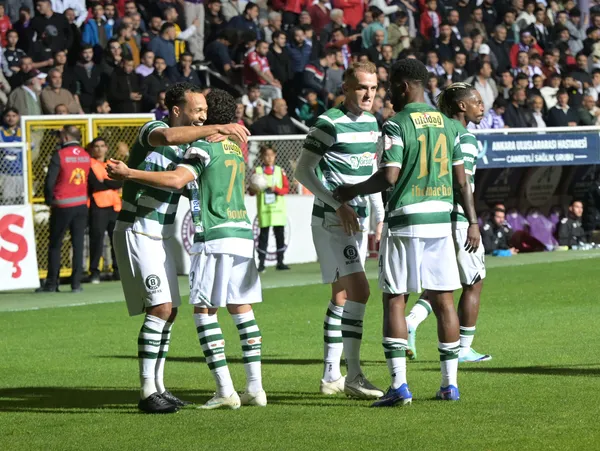 bursaspor-gol-yagmurunda-ankara-keciorengucune-takilmadi-1792951462747.jpg
