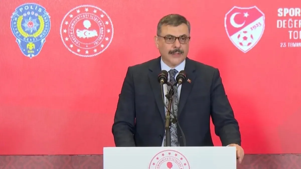 İçişleri Bakanı Mustafa Çiftçi konuşma yaparken
