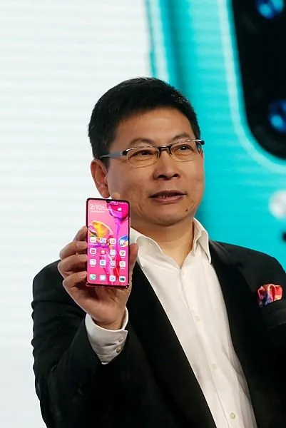 Huawei yeni telelefonu P30’u tanıttı! İşte piyasayı sallayacak o telefonun özellikleri