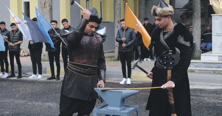 Yağmur altında Nevruz Bayramı