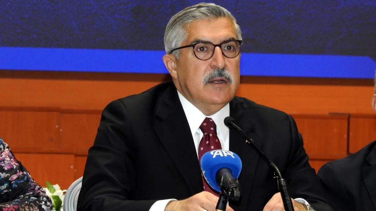 AK Parti Genel Başkan Yardımcısı Hüseyin Yayman'ın kültür ve sanat projeleri sunumu.