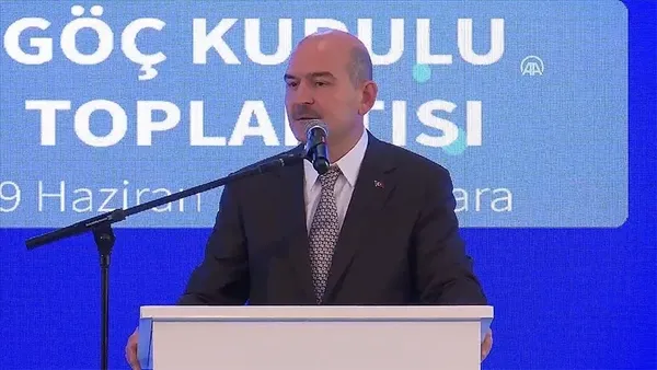 son-dakika-kacak-gocmenlerle-ilgili-yeni-tedbirler-bakan-soylu-duyurdu-bugun-itibariyla-basliyor-1654761655645.jpg SON DAKİKA: Kaçak göçmenlerle ilgili yeni tedbirler! Bakan Soylu duyurdu: Bugün itibarıyla başlıyor