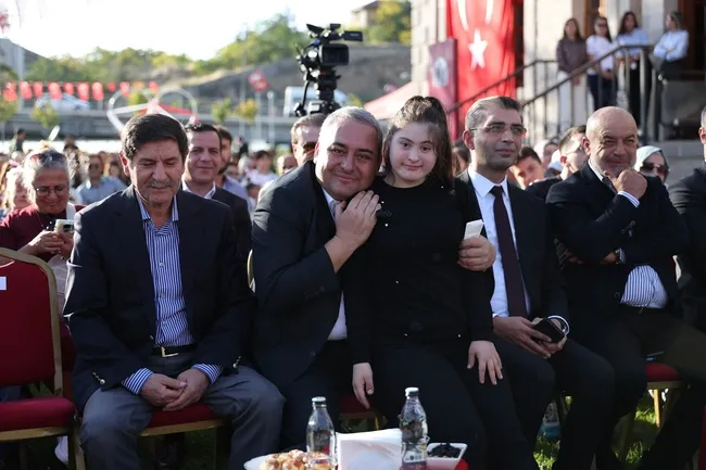 erken-destek-engelsiz-gelecek-kecioren-belediyesinden-ozel-bireylere-dev-hizmet-1791822452649.jpg