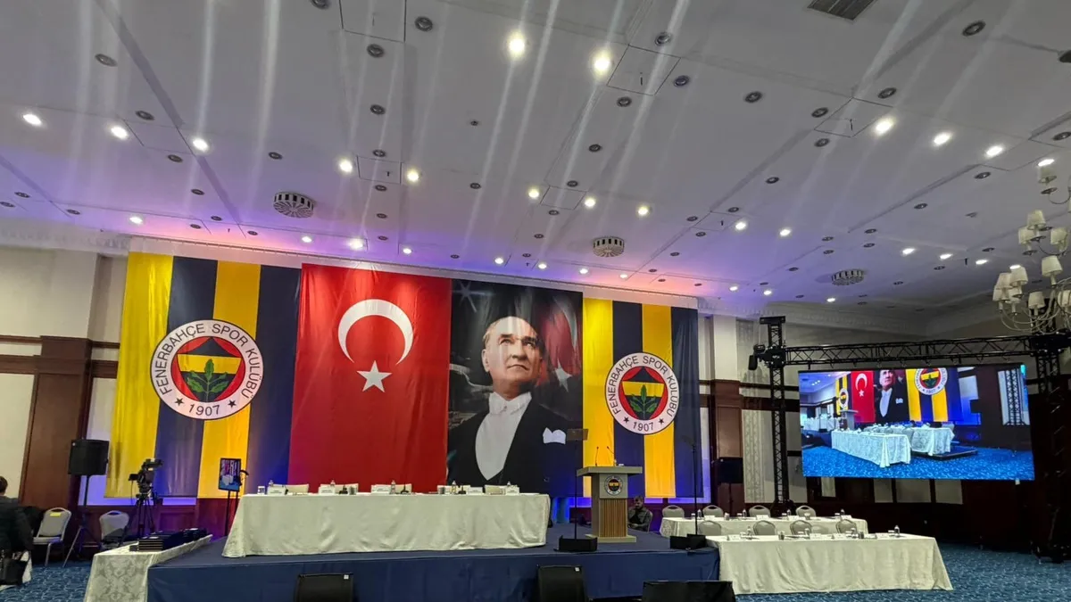 Fenerbahçe Kulübü Yüksek Divan Kurulu toplantısı başladı! Fenerbahçe Kulübü Yüksek Divan Kurulu toplantısı başladı!
