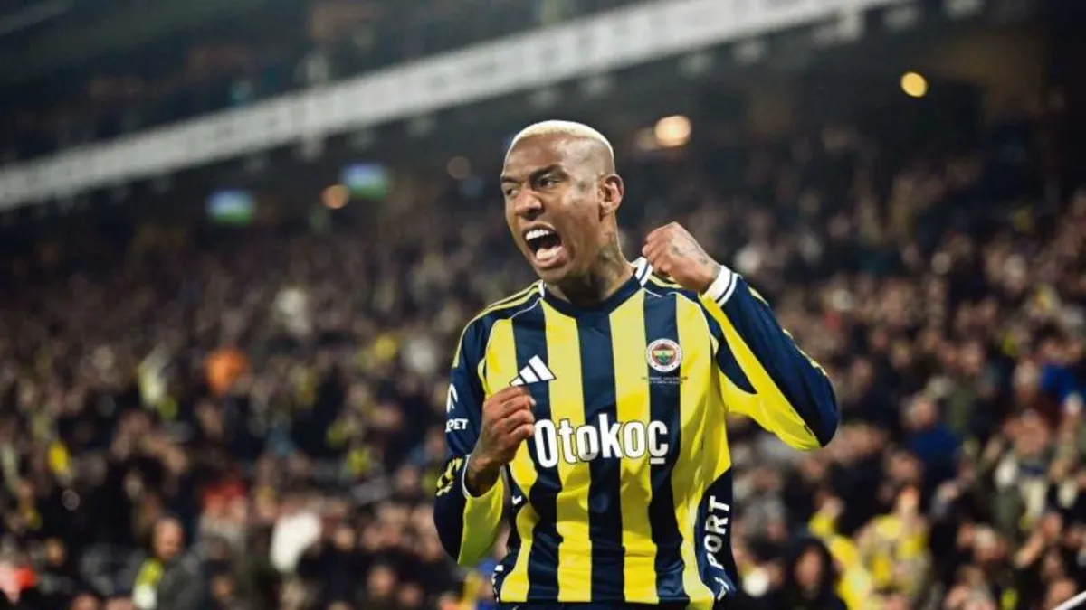 Fenerbahçe’de ayrılık çanları çalıyor! Son kararı yönetim verecek...