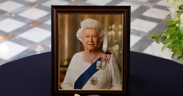 İngiltere Kraliçesi 2. Elizabeth’in ölümü nedeniyle ülkedeki futbol maçları erteledi