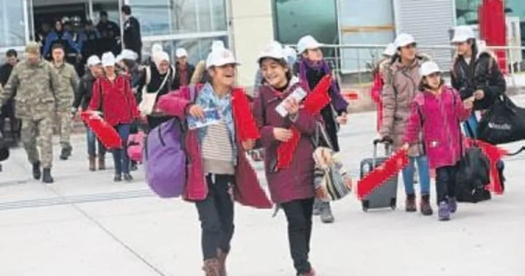 Vanlı öğrenciler İzmir’e geliyor