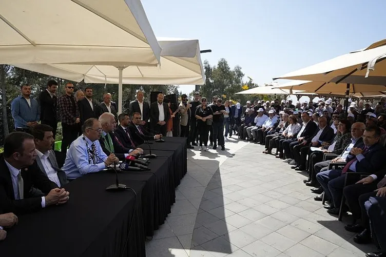 Bakan Ersoy: Antalya’da vizyoner başkanlara ihtiyacımız var