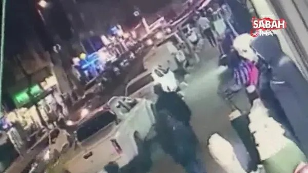 Çekmeköy’de feci kaza! Otomobilin çarptığı yaya metrelerce havaya uçtu | Video