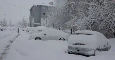 Bitlis'te Nisan'da kış etkisini sürdürüyor #bitlis