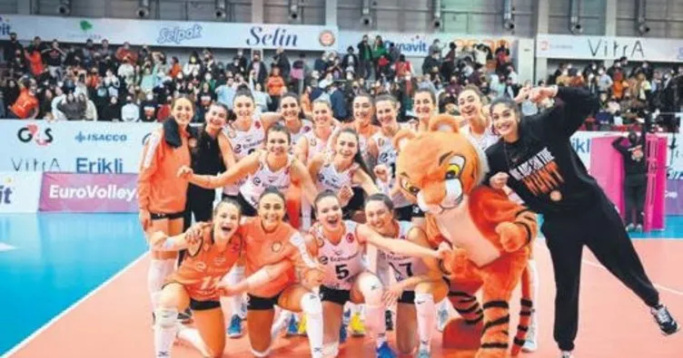 Voleybolda çifte gurur