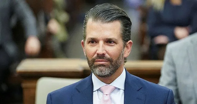 Eski ABD Başkanı Trump’ın oğlu hakim karşısına çıktı Eski ABD Başkanı Trump’ın oğlu hakim karşısına çıktı