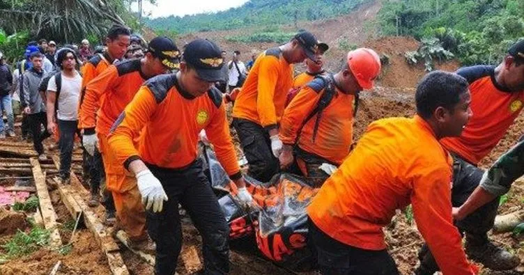 Endonezya�da heyelan 7 ölü, 9 yaralı Son Dakika Haberler