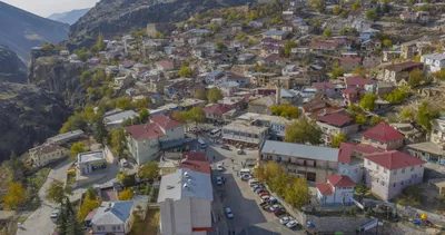 Korona virüs vakalarının sıfırlandığı Çüngüş’te hayran bırakan görüntüler
