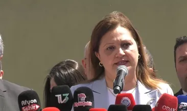AK Parti’ye geçen Burcu Köksal Afyonkarahisar’da vatandaşlara seslendi: Yeni bir döneme adım attık