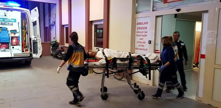 Antalya’da korna sesini duyup sokağa çıktılar, kanlar içindeki sürücüyle karşılaştılar