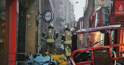 Fatih’te 5 katlı binada yangın: 1 yaralı