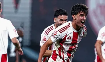 Sağ bekte rota Hüseyin