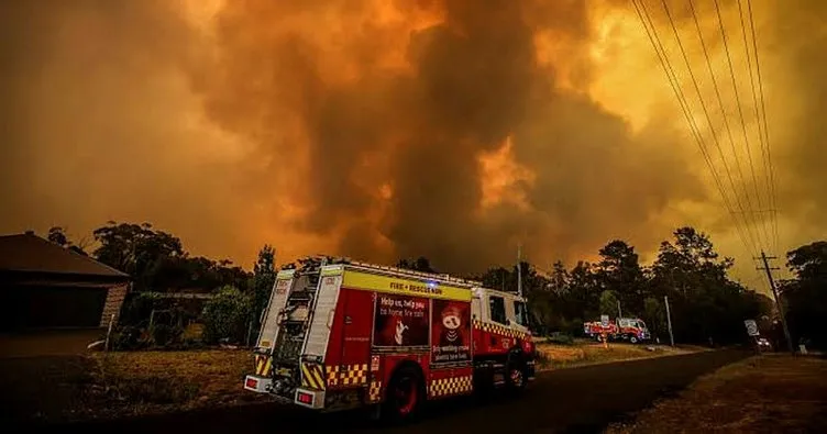 Avustralya’da yangınlar nedeniyle Canberra Havalimanı uçuşlara kapatıldı