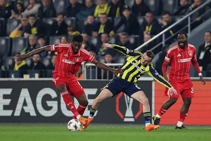 canli-uefa-avrupa-liginde-fenerbahce-nottingham-forest-maci-1771523841599.jpeg