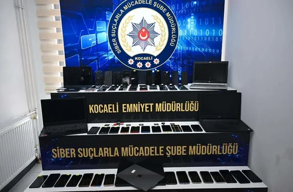 siber-dolandirici-sebekesi-adliyede-102-milyon-tllik-vurgun-yapmislardi-1778830321987.jpg