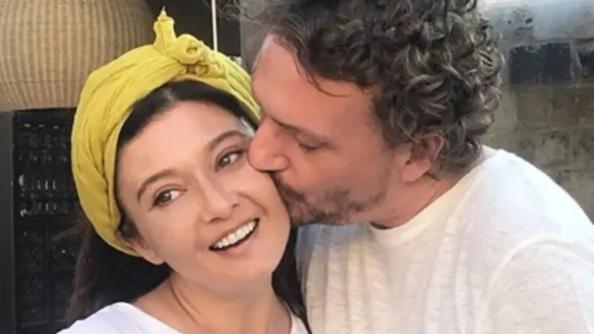 Nurgül Yeşilçay’dan sevgilisi Necati Kocabay’a gül…