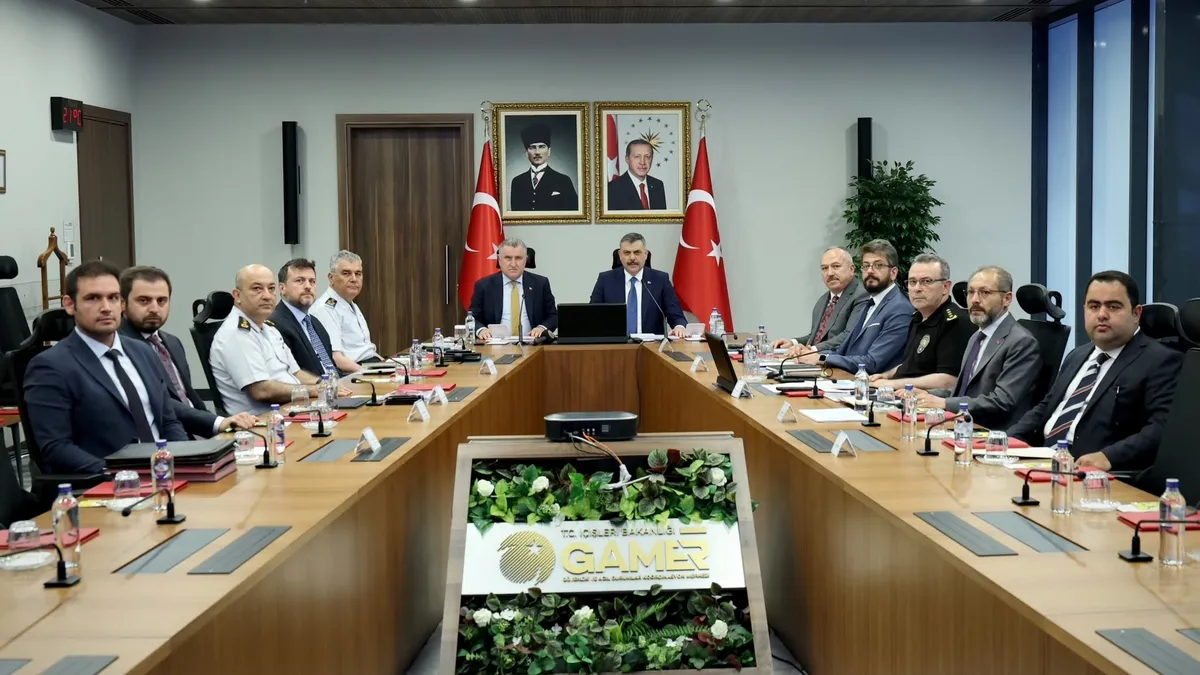 İçişleri Bakanı Mustafa Çiftçi'nin başkanlık ettiği Spor Güvenliği Toplantısı'ndan bir kare.