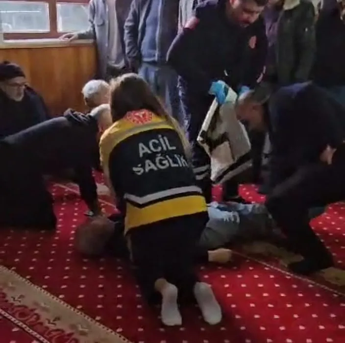 Yer Bursa: 70 yaşındaki Ehliman Bayram’dan kahreden haber: Camide bir anda yere yığıldı...