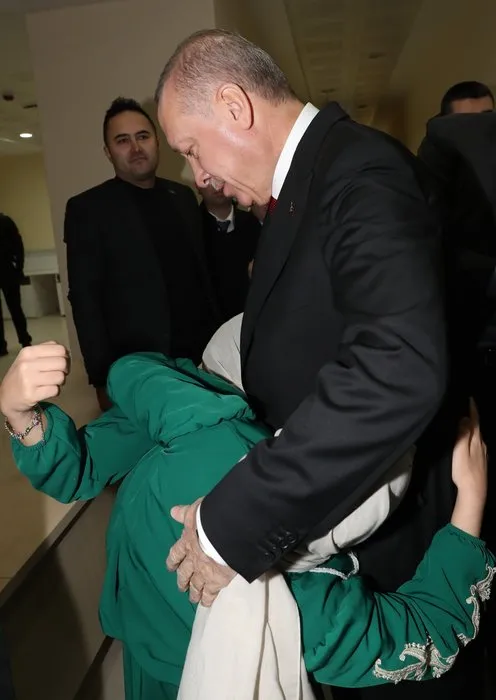 Son dakika: Başkan Erdoğan'dan Kahramanmaraş'ta sürpriz ziyaret! Külliye'de de ağırlamıştı...