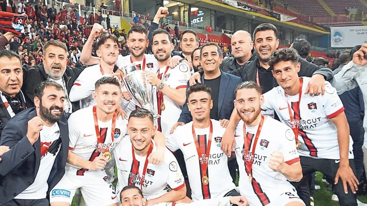 Van Spor'un 24 Yıllık Bekleyişi Son Buldu! Play-Off Finalinde Batman Petrol'ü Yenip 1. Lig'e Yükseldi