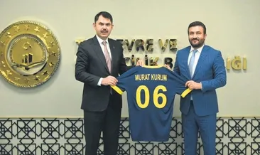 Bakan Kurum’a özel forma