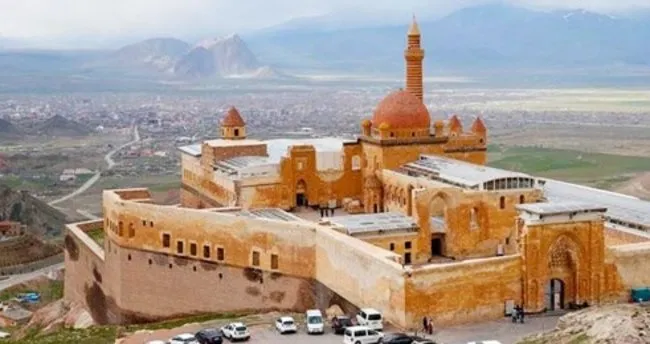 Ishak Pasa Sarayi Hakkinda Bilinmeyenler Turizm Haberleri