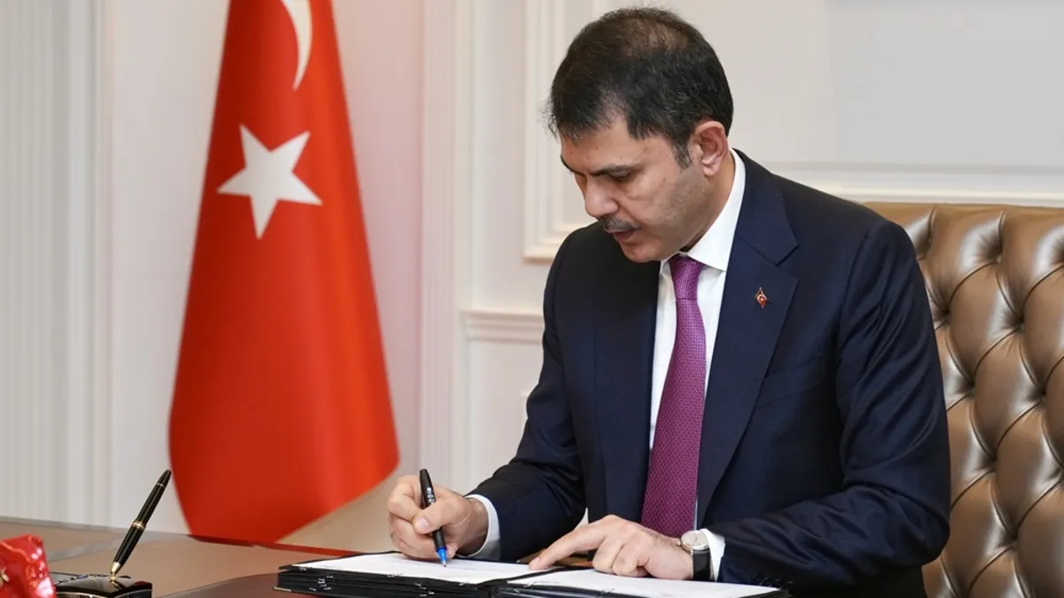 COP Başkanı olarak atanan Bakan Kurum: Onur duydum COP Başkanı olarak atanan Bakan Kurum: Onur duydum