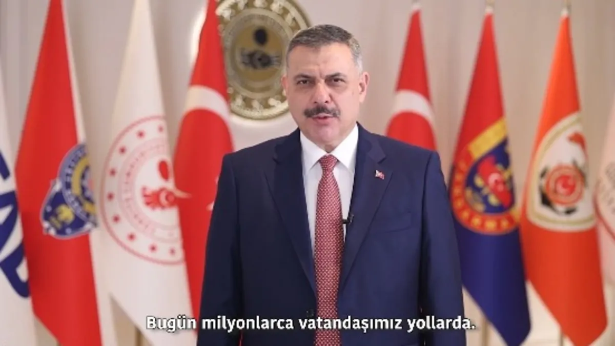 Bakan Çiftçi’den bayram tedbirleri mesajı: “Tüm ekiplerimizle sahadayız” Bakan Çiftçi’den bayram tedbirleri mesajı: “Tüm ekiplerimizle sahadayız”