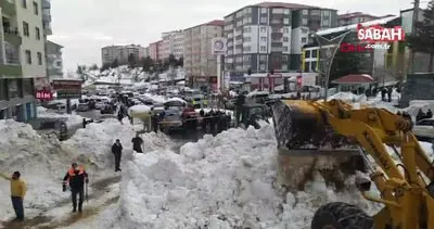 Bitlis’te çatıdan tonlarca kar kütlesi düştü: 3 çocuk yaralı | Video