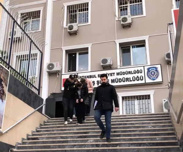 osmanli-torununun-mucevherlerini-calmisti-10-yil-6-ay-hapis-cezasi-aldigi-ogrenildi-1790749494172.jpg