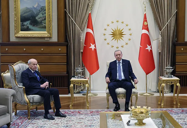 son-dakika-kulliyede-surpriz-cumhur-zirvesi-baskan-erdogan-mhp-lideri-bahceli-ile-gorusuyor-1793100144113.jpeg