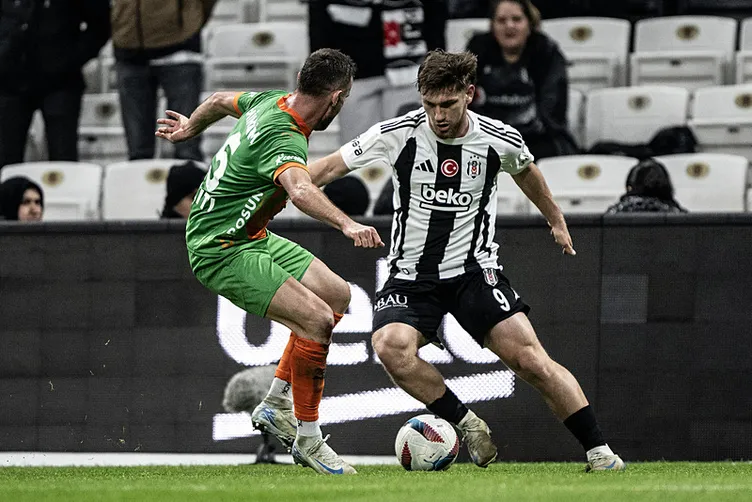 Son dakika haberi: Beşiktaş - Alanyaspor maçına damga vuran pozisyon! Mustafa Çulcu’dan flaş penaltı yorumu...