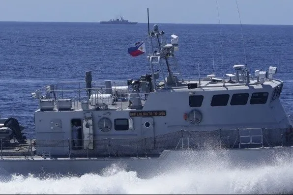 Büyük Okyanus’ta gerilim: Çin ve Filipinler karşı karşıya geldi