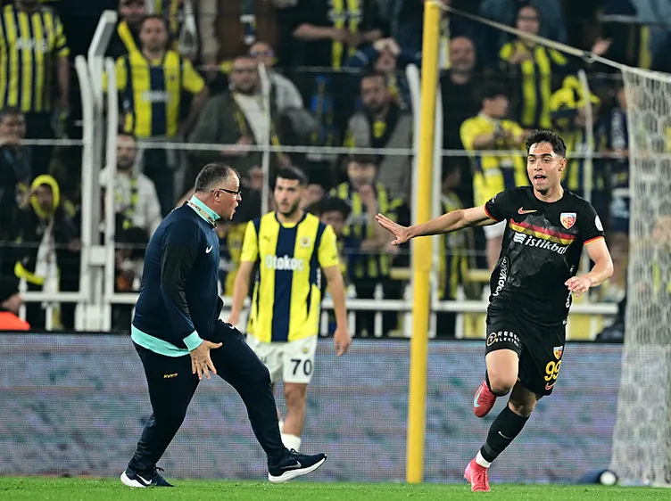 Son dakika haberi: Fenerbahçe maçı sonrası Kayserispor’dan üst üste paylaşımlar! ’Hayat şaşırtır hep zaten’